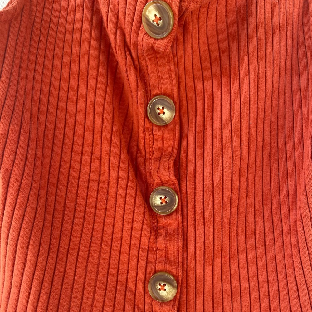 Heart & Hips Crop-Top - Picture 3 of 4